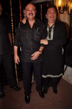 Rakesh Roshan, Rishi Kapoor at Jeetendra and Ekta Kapor_s Diwali bash in Juhu, Mumbai on 27th Oct 2011 (4).JPG